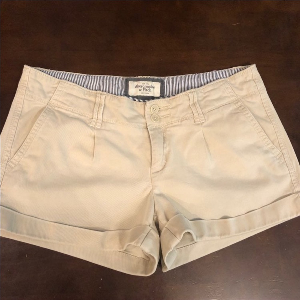🌸SPRING SALE🌸 Abercrombie Khacki Cuffed Shorts